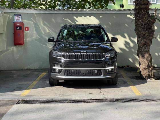 JEEP COMMANDER 1.3 T270 TURBO FLEX LONGITUDE AT6 JEEP COMMANDER 1.3 T270 TURBO FLEX LONGITUDE AT6